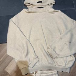 Jacket / Sweater 🥼