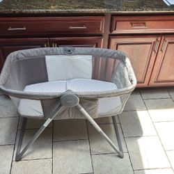 Evenflo Portable Bassinet
