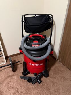 Craftsman CMXEVBE17656 20 Gallon 6.5 Peak HP Wet/Dry Vac with Cart