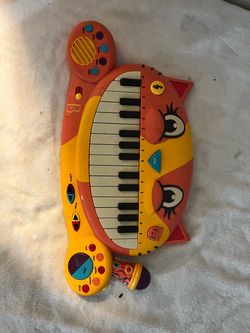 B. Toys Meowsic Cat Keyboard with Microphone