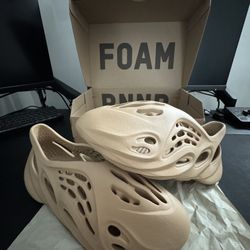 Adidas Yeezy Foam RNNR Ochre 