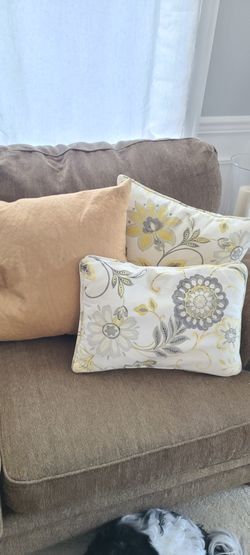 Set of Pillows