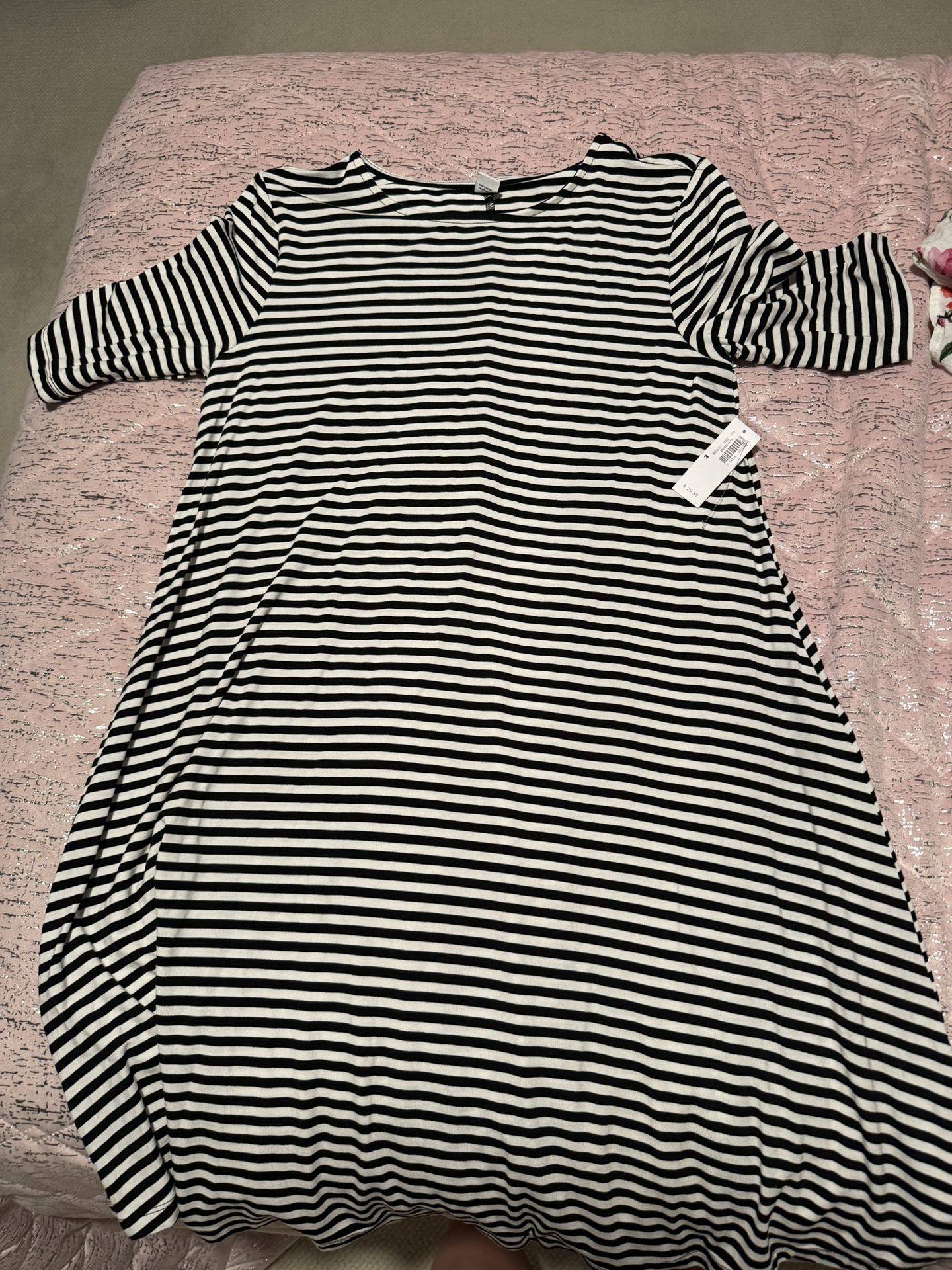 Womens Old Navy Black White Striped Medium Dress