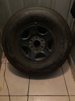 6 Lug Chevrolet Rim with Tire like New Spare wheel tire size 265/70 R 16