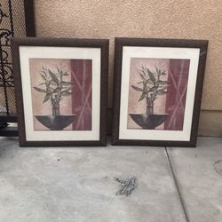 Set of 2 Framed Wall Art Prints – Excellent Condition