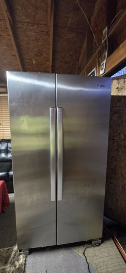 Whirlpool Stanless Steel Refrigerator