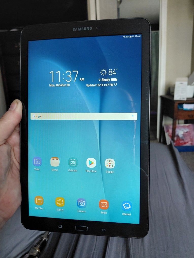 Galaxy e Tab tablet