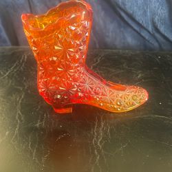 Fenton Daisy And Buttons Glass Boot 