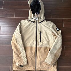 NEW WITH TAG QUIKSILVER SNOW JACKET 