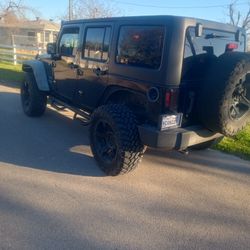 2016 Jeep Wrangler Limited 