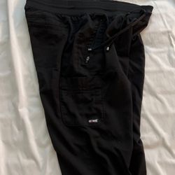 Scrub Cargo Size M Petite 