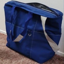 Large Navy Blue Insulated Cooler Bag/Tote For Food And Drinks.