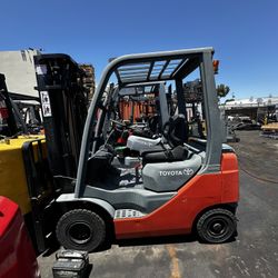 Toyota Forklift For Sale! 4400 Lbs Capacity 