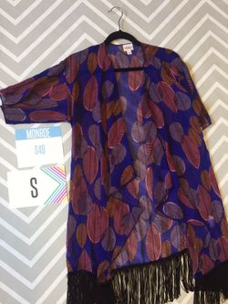 Lots of lularoe under retail