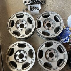 "Set of 4 OEM 16" Polished Aluminum Wheels 1 Chevy Silverado Tahoe Suburban GMC Sierra Yukon w/ Center Caps, Lug Nuts, Wheel Locks & Key"