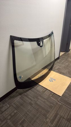 Tesla Model S windshield 2014-16