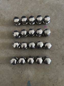 20 Lug Nuts For 2016-2024 Camaro