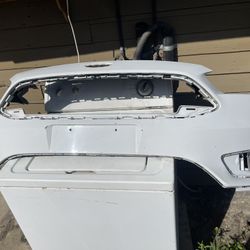 2014-2018 Ford Focus SE Front Bumper & Hood 