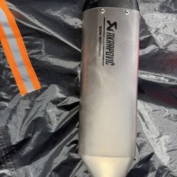 2019-2025 BMW Akrapovic M/ S1000RR /R Exhaust Muffler Silencer OEM