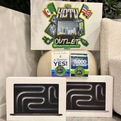 16” Apple MacBook Pro laptop m3 pro chip 36gb 18 core 512gb floor model display