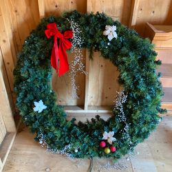 Two 4 Ft Wreaths Both Have Lights