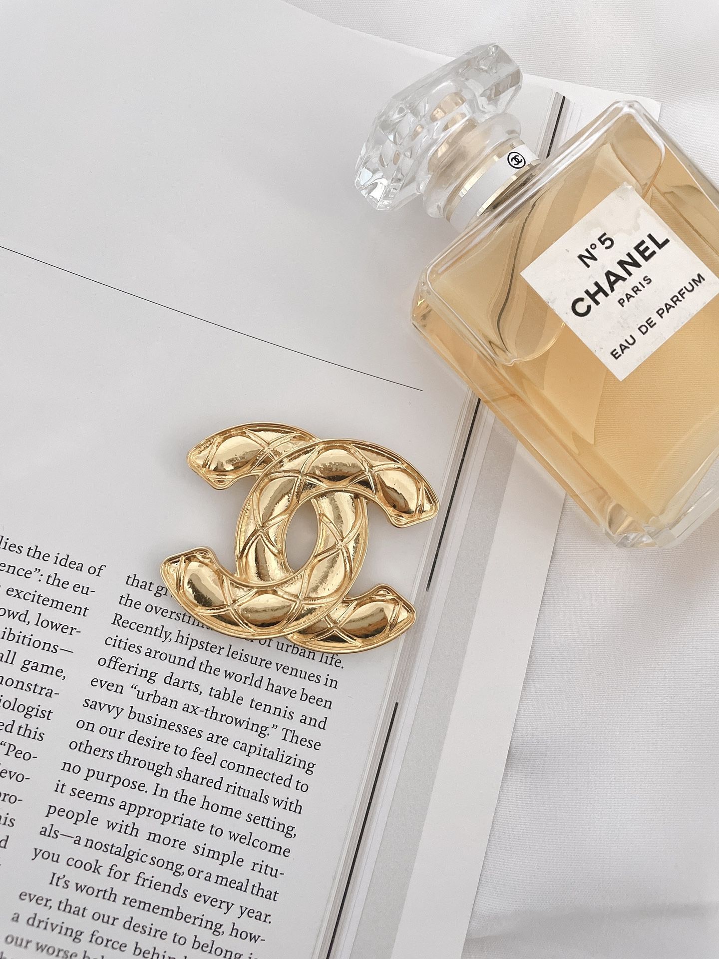 fashion brooch