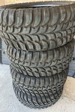 33x12.50r22 Mud Terrain Tires.