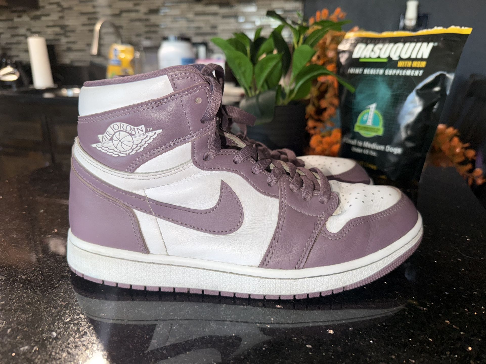 Jordan 1 Retro High OG Mauve
