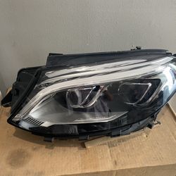 2015-2018 Mercedes Benz GLE Left Headlight 