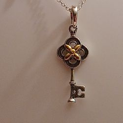 Pandora Moments Authentic Brand New Sterling Silver Two Tone Flower Key Pendant Necklace 18.5 Adjustable 