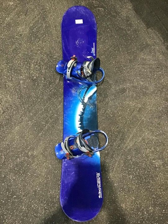 FLASH HOLIDAY SALE on Rossignol Dazer 159cm Snowboard + Men's Solomon Boots 8.5
