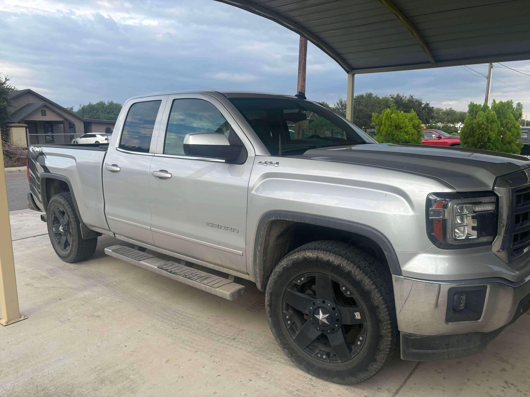 Sierra 4x4 $13950 Offer Cash
