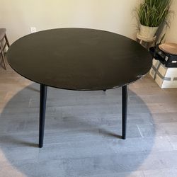 Dining Table - Like new 