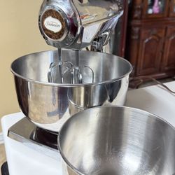 Vintage Sunbeam Mixmaster 12 Speed Mixer, Chrome w/2 Bowls & beaters