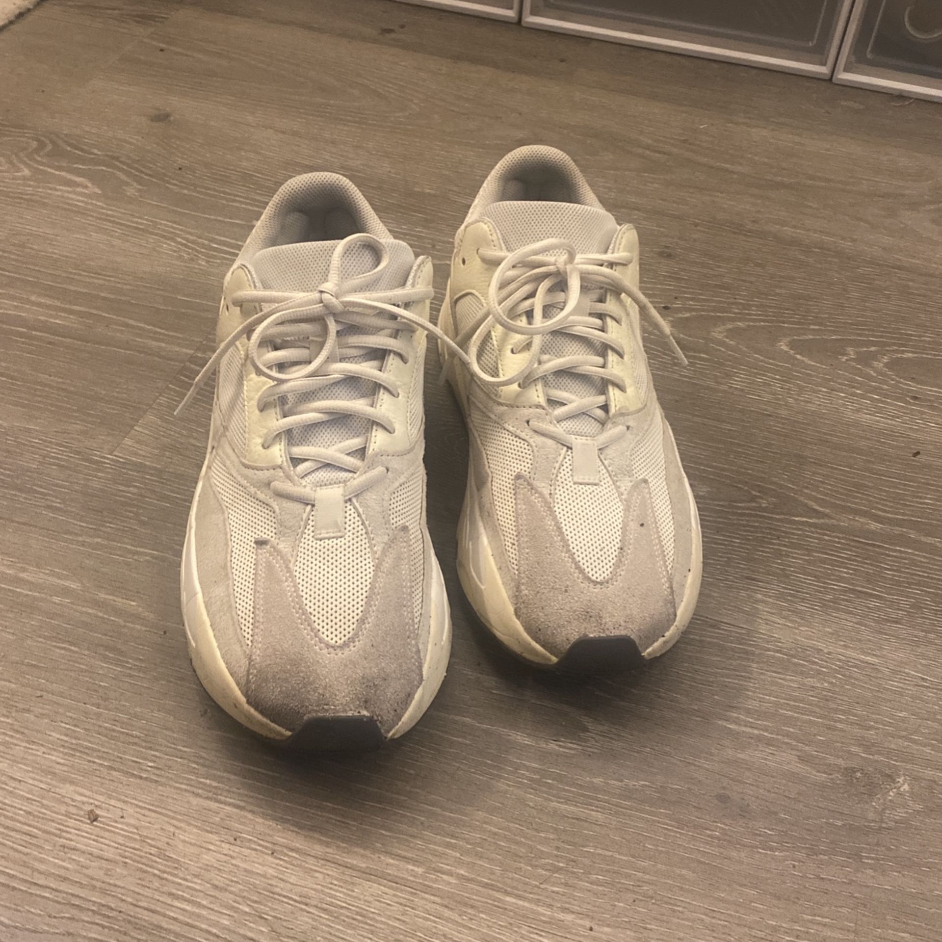 Yeezy 700 Analog