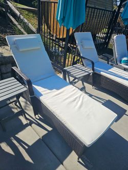 Outdoor Wicker Chaise Lounge Chairs Set of 4
