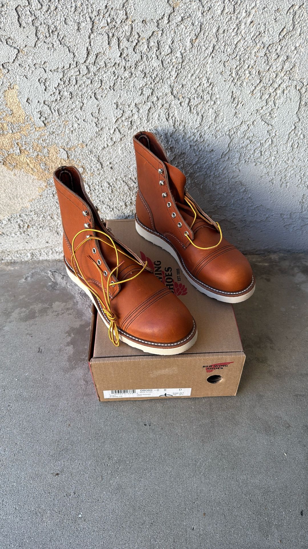 Red Wing Men’s Boots Size 9
