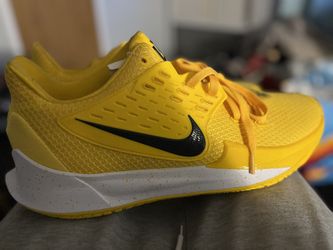Nike Kyrie Yellow Kicks Size 14 