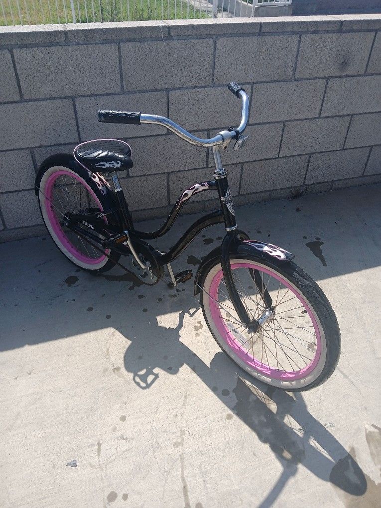 Girl's 20" Electra Little Betty Beach Cruiser
