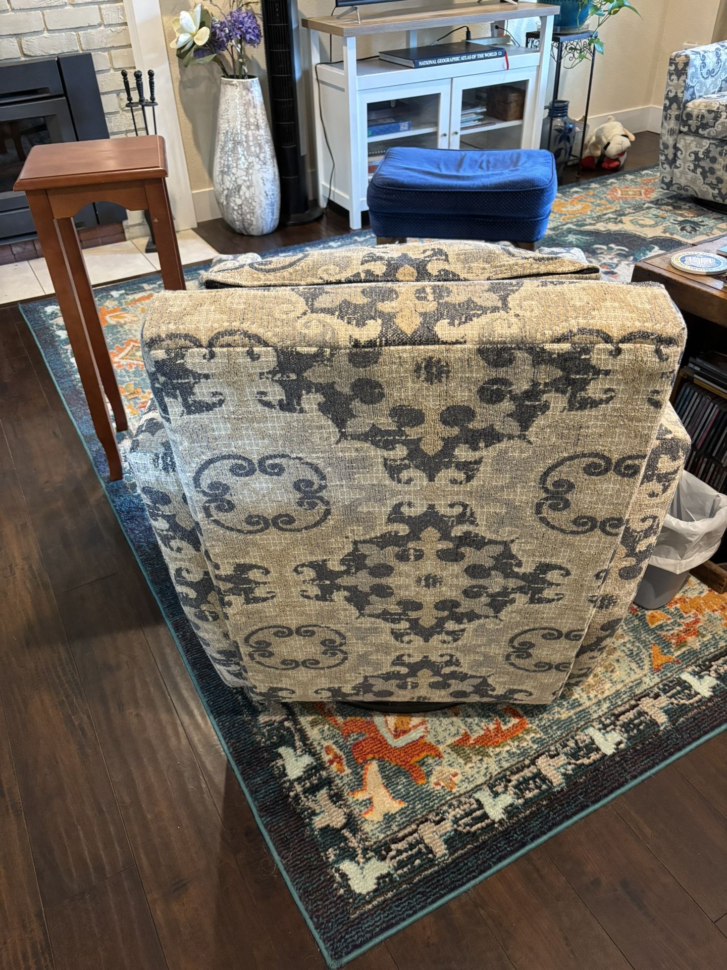 Two Stanton 981-57 accent chairs