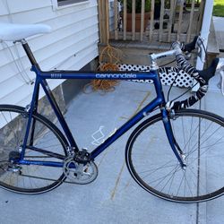 Cannondale  SR800 USA  3.0 Aluminum frame 25 .1/2 inches  Alloy  Frame 26 Inches Weels 700