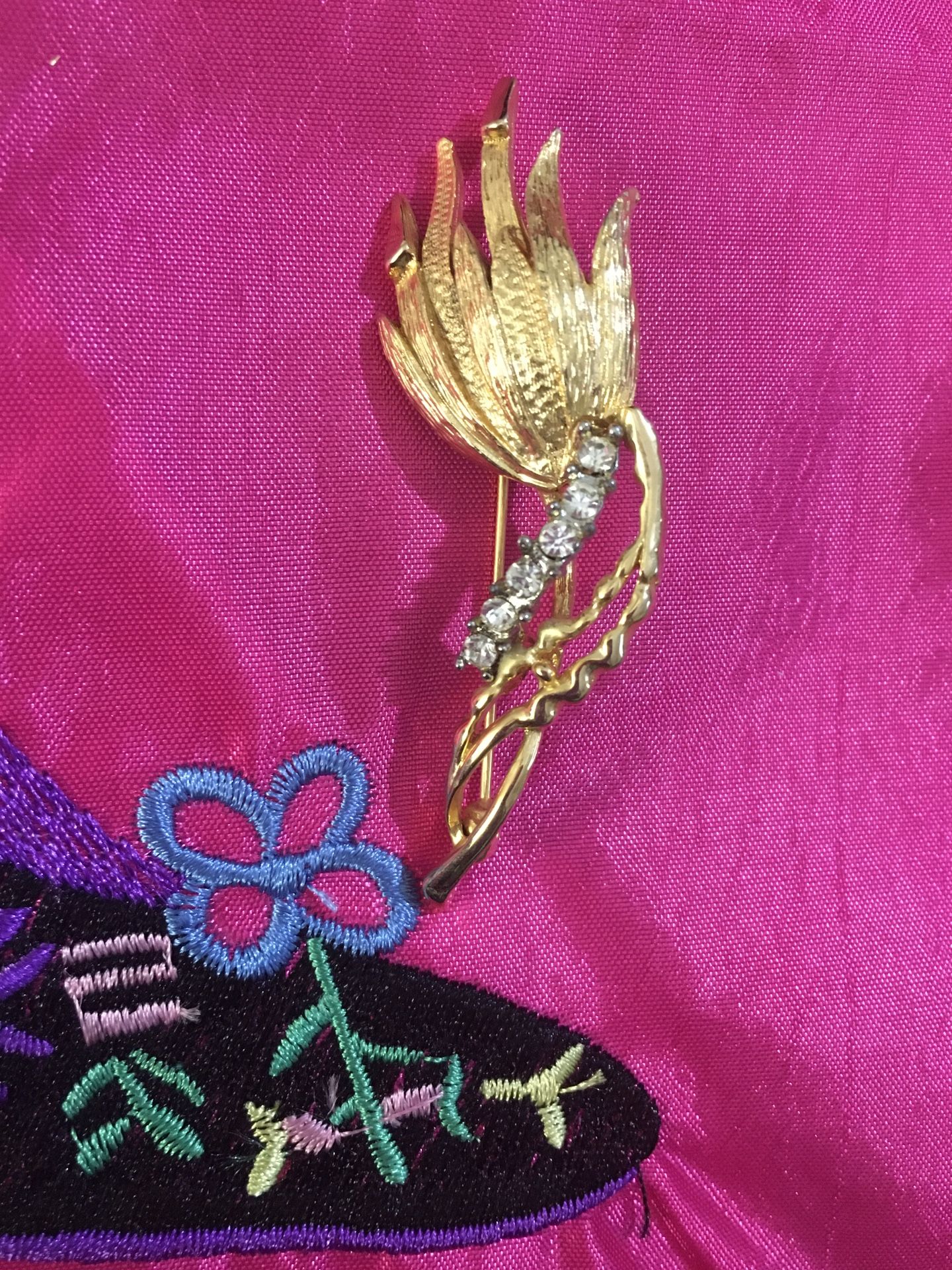 Vintage Flower Brooch - Rebecca