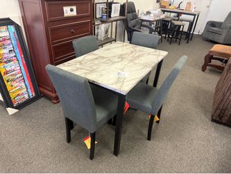 Dining set
