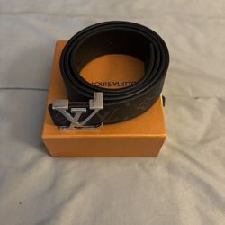 Lou Vuitton Belt 