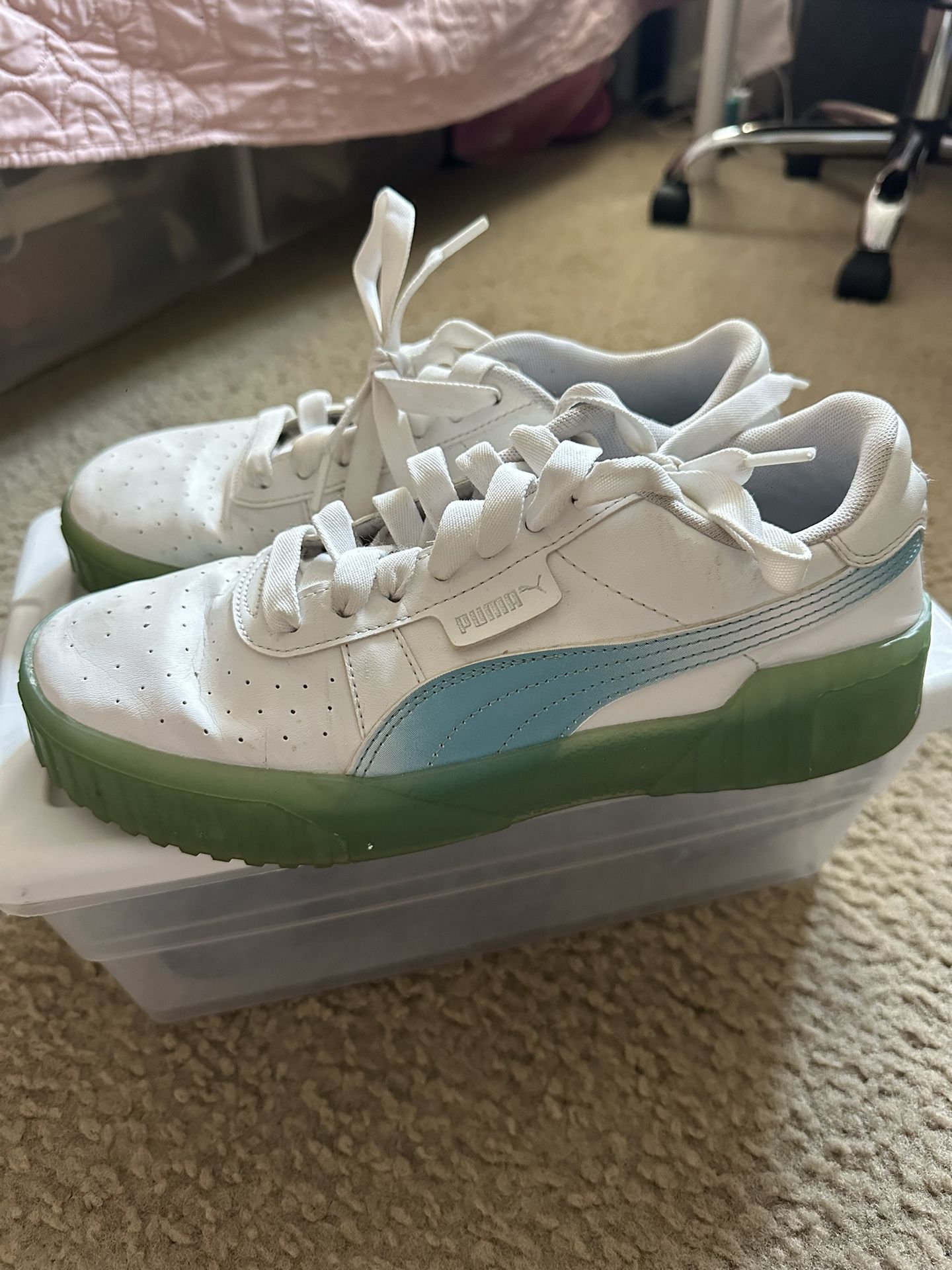 Puma Sneakers