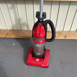 DIRT DEVIL POWER EXPRESS VACUUM