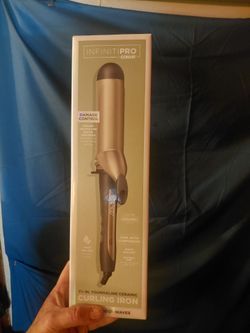 $20 obo BNIB InfinitiPro conair 1 1/4" curling iron