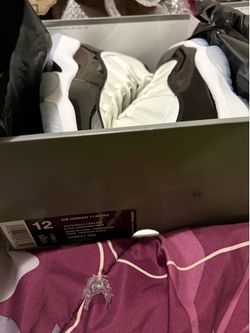 2 pair of Jordan 11 concord