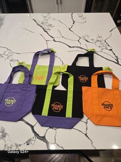 Trader Joe's Canvas Tote Bags Set of 5