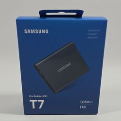 New Samsung 2.5" T7 1TB USB-C to USB-C SSD MU-PC1TOT